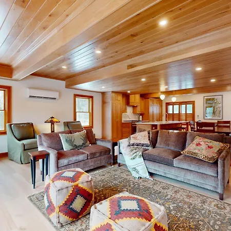 Camp Ridgewood Home And Cottage